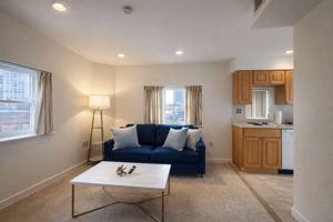 featured image of 250 S 17th St