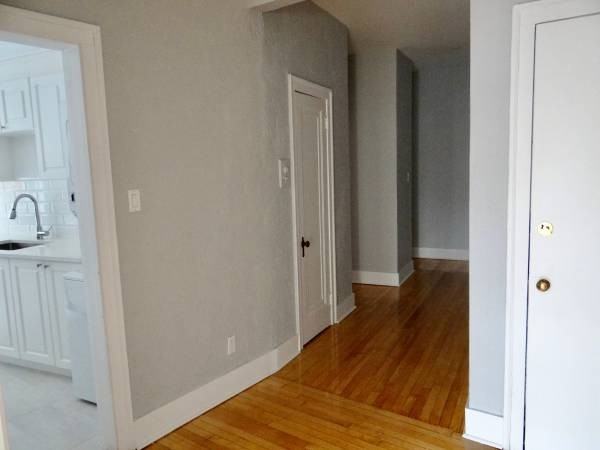 5235 Chemin de la Côte Saint Luc ##15 - Photo 4 of 6