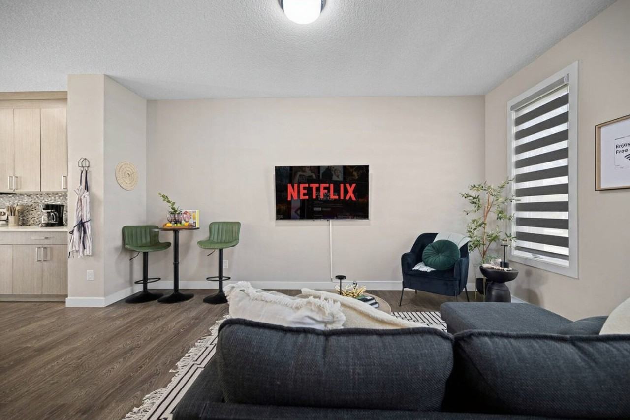 10752 92 St Nw #1308637P - Photo 3 of 50