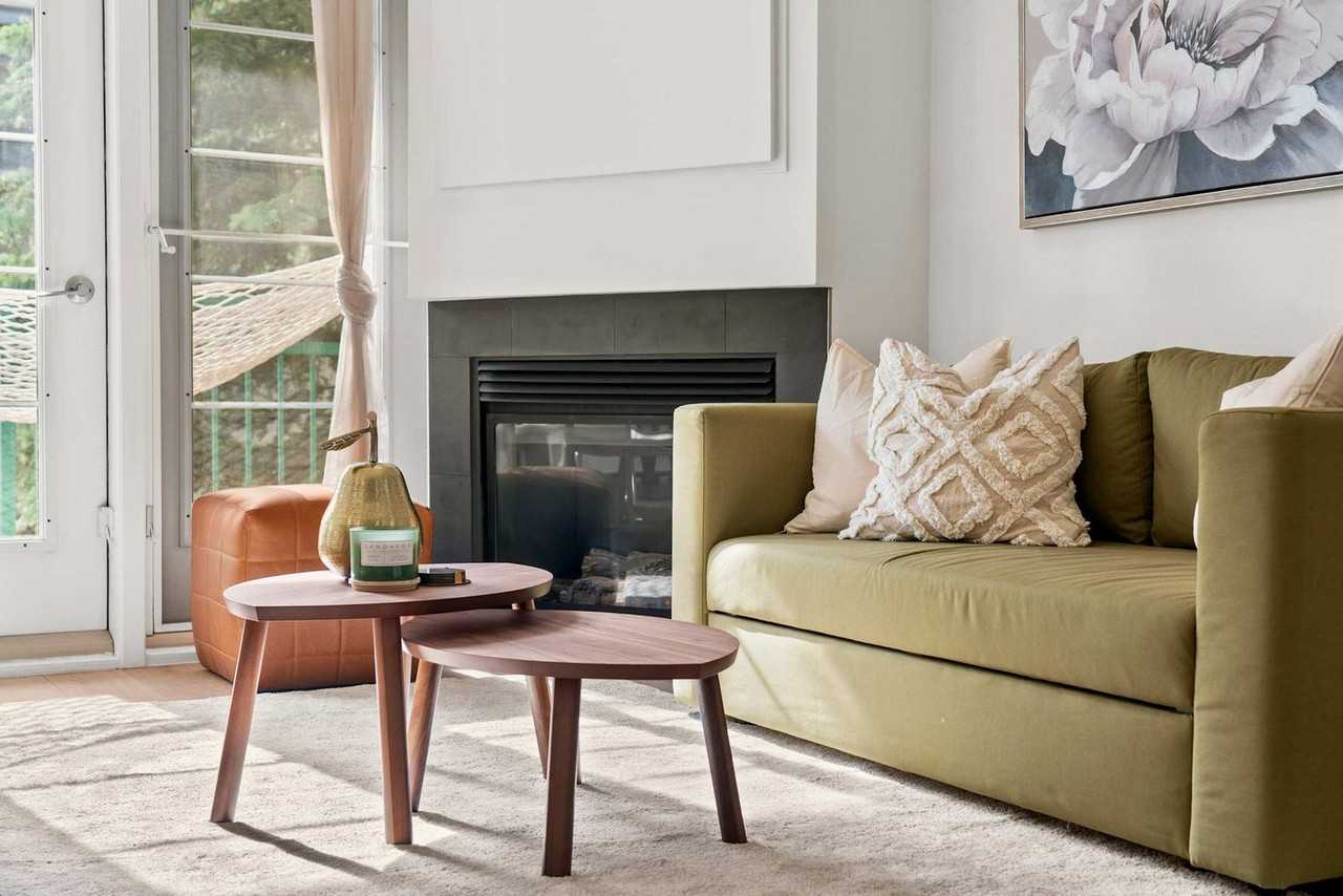 1235 13 Ave Sw #1303229P - Photo 4 of 29