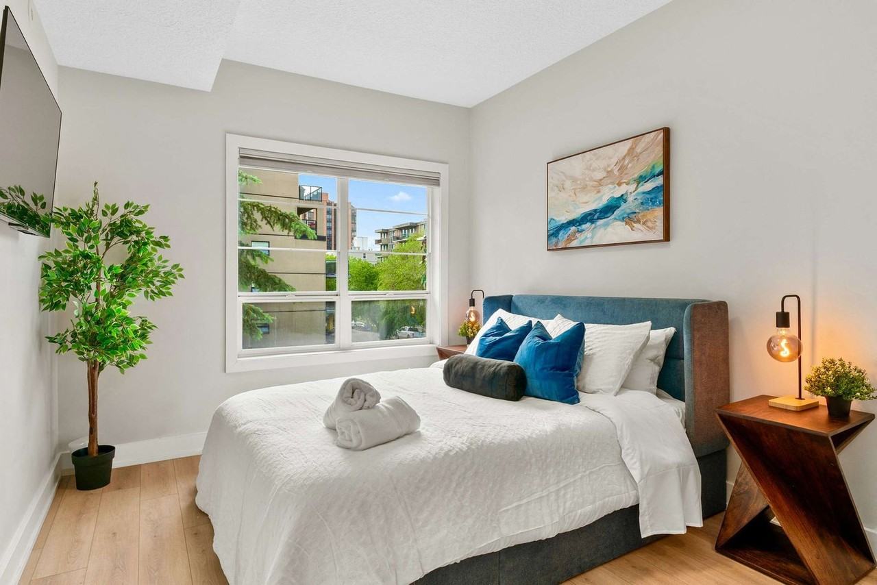 1235 13 Ave Sw #1303229P - Photo 6 of 29