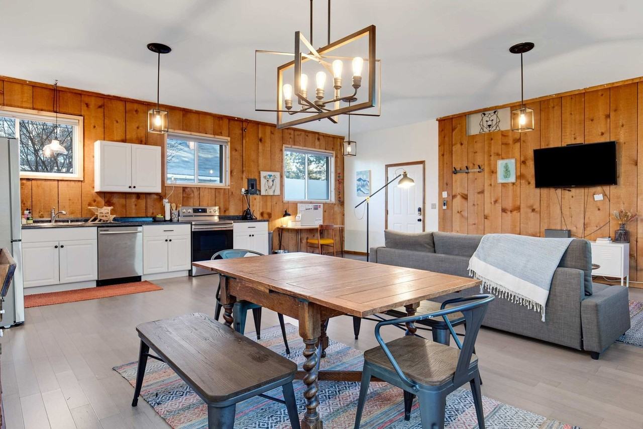 4403 W Alpine St #1324062P - Photo 2 of 31