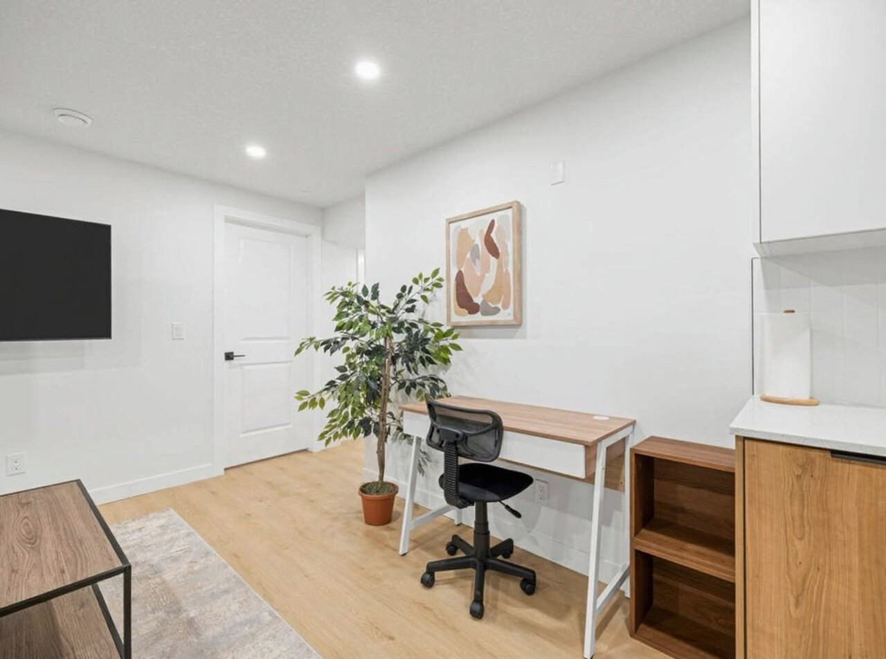 11011 151 St Nw #1308615P - Photo 2 of 31