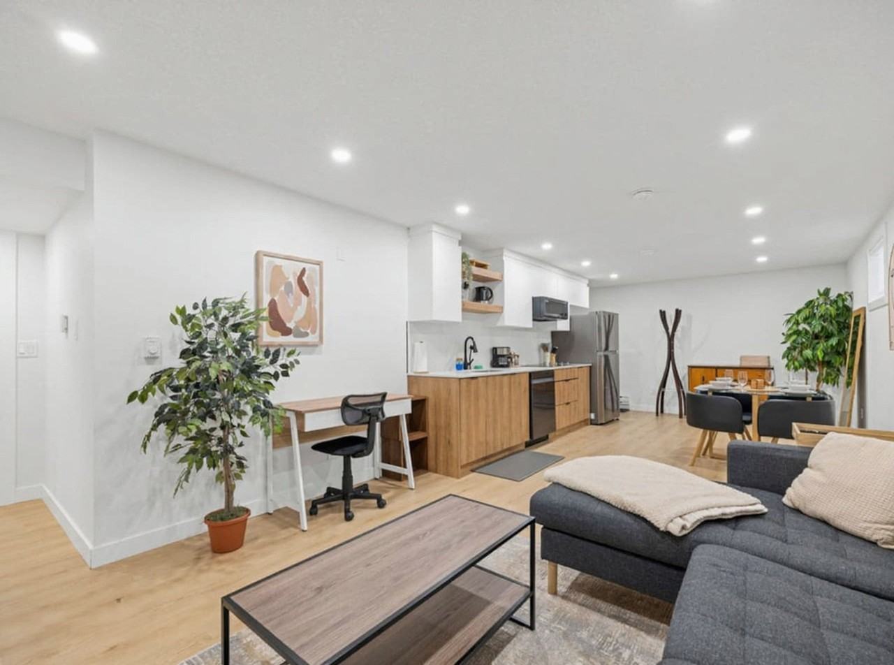 11011 151 St Nw #1308615P - Photo 4 of 31