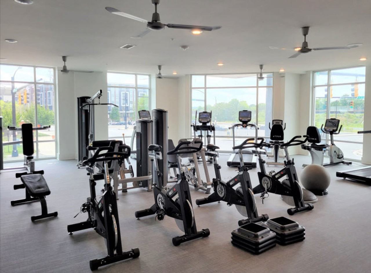 425 W 5th St #1344143P - Photo 7 of 25