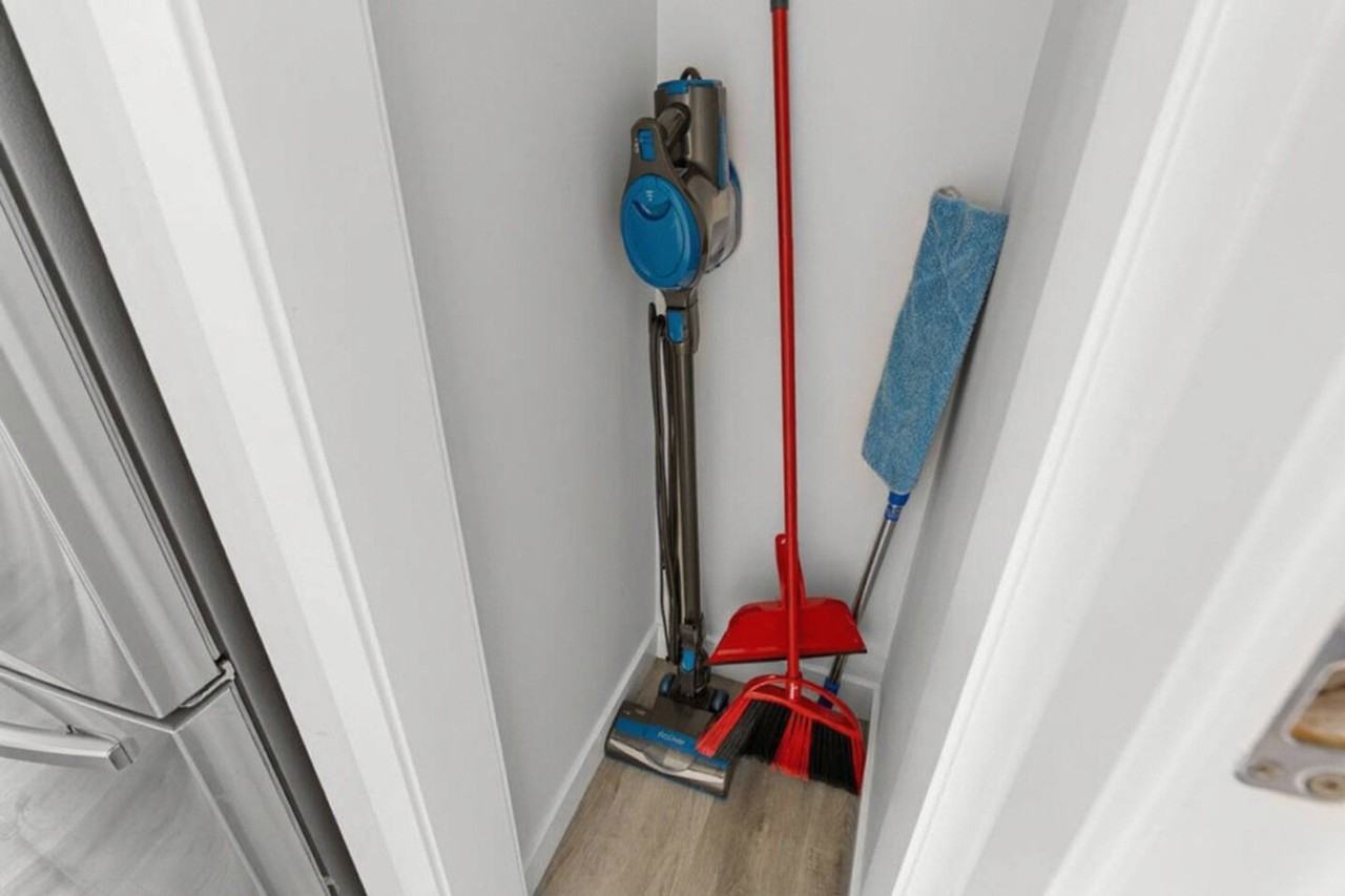 15803 97 Ave Nw #1308603P - Photo 6 of 28