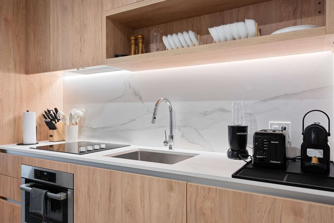 11 Ne 6th St #1376604P - Photo 4 of 33