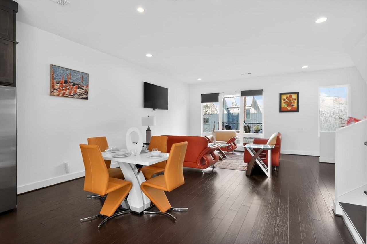 1680 Memorial Dr Se #1388269P - Photo 4 of 45