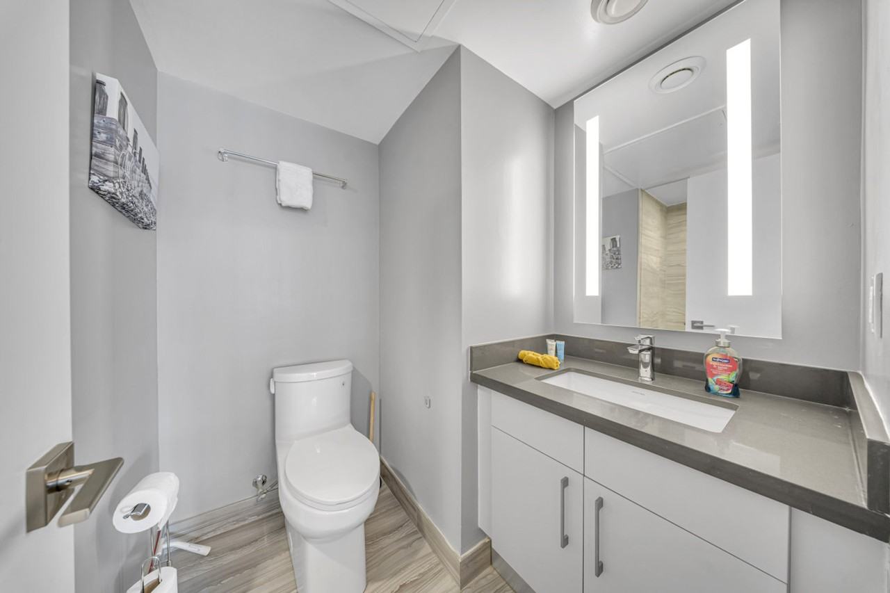 162 Cumberland St #1388902P - Photo 3 of 27