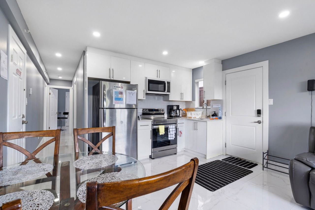 1165 East 61st Ave #1234678P - Photo 5 of 23