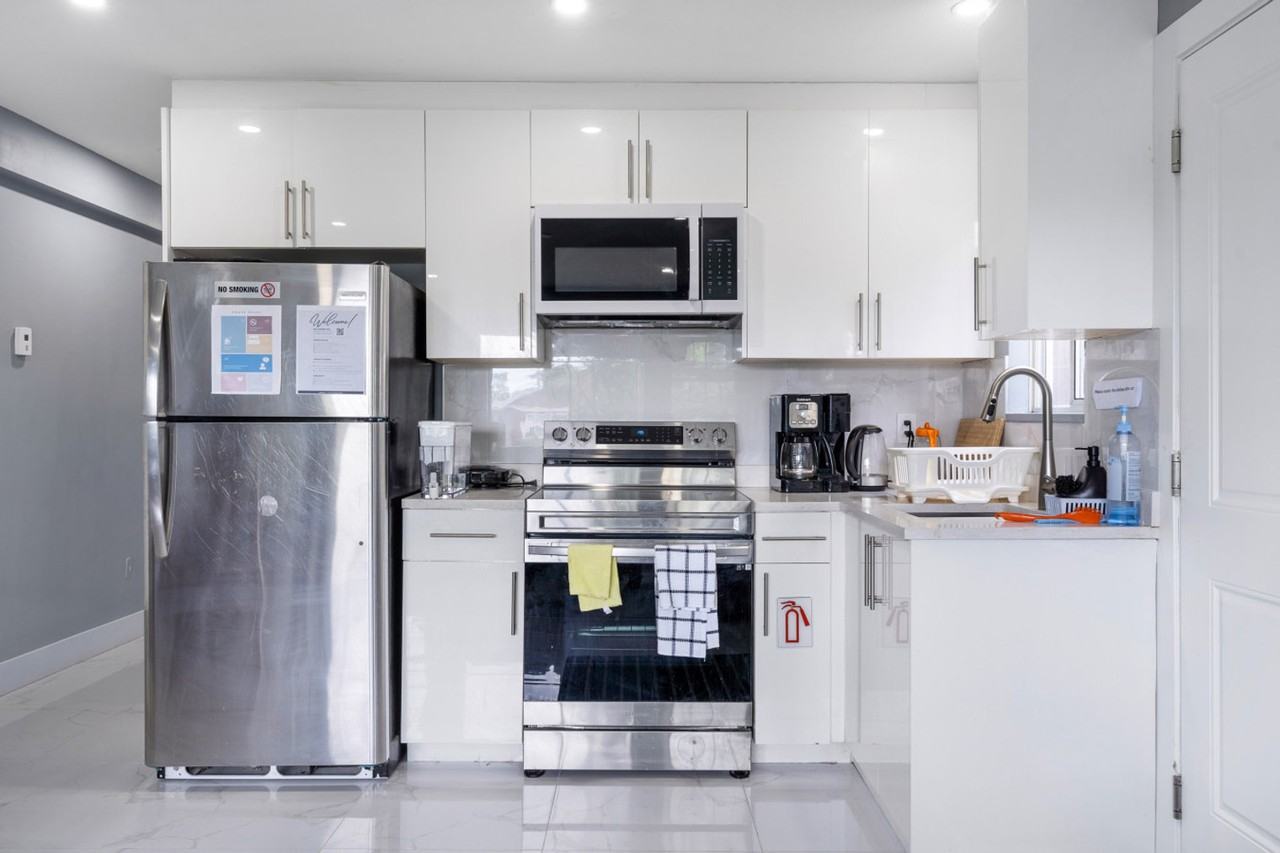 1165 East 61st Ave #1234678P - Photo 6 of 23