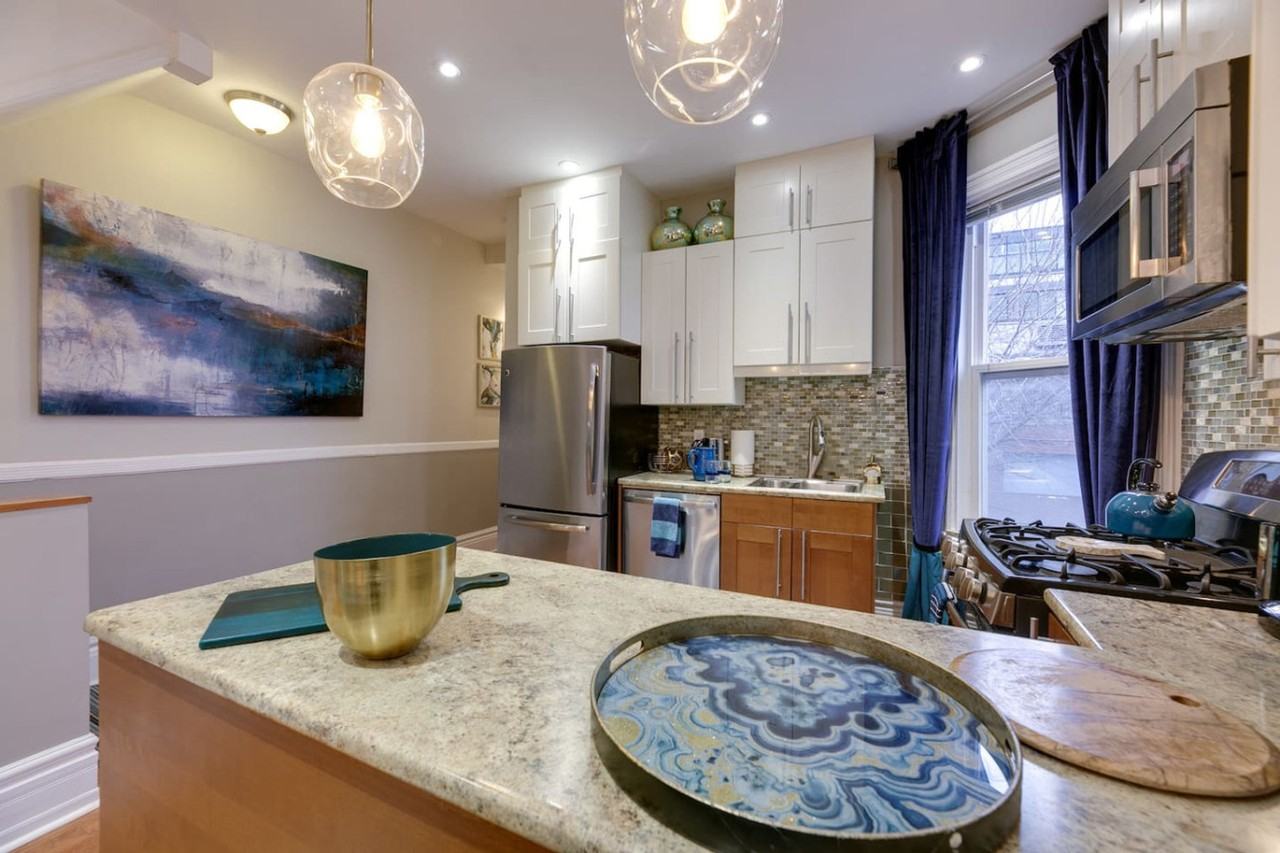 235 Markham Street - Photo 7 of 44