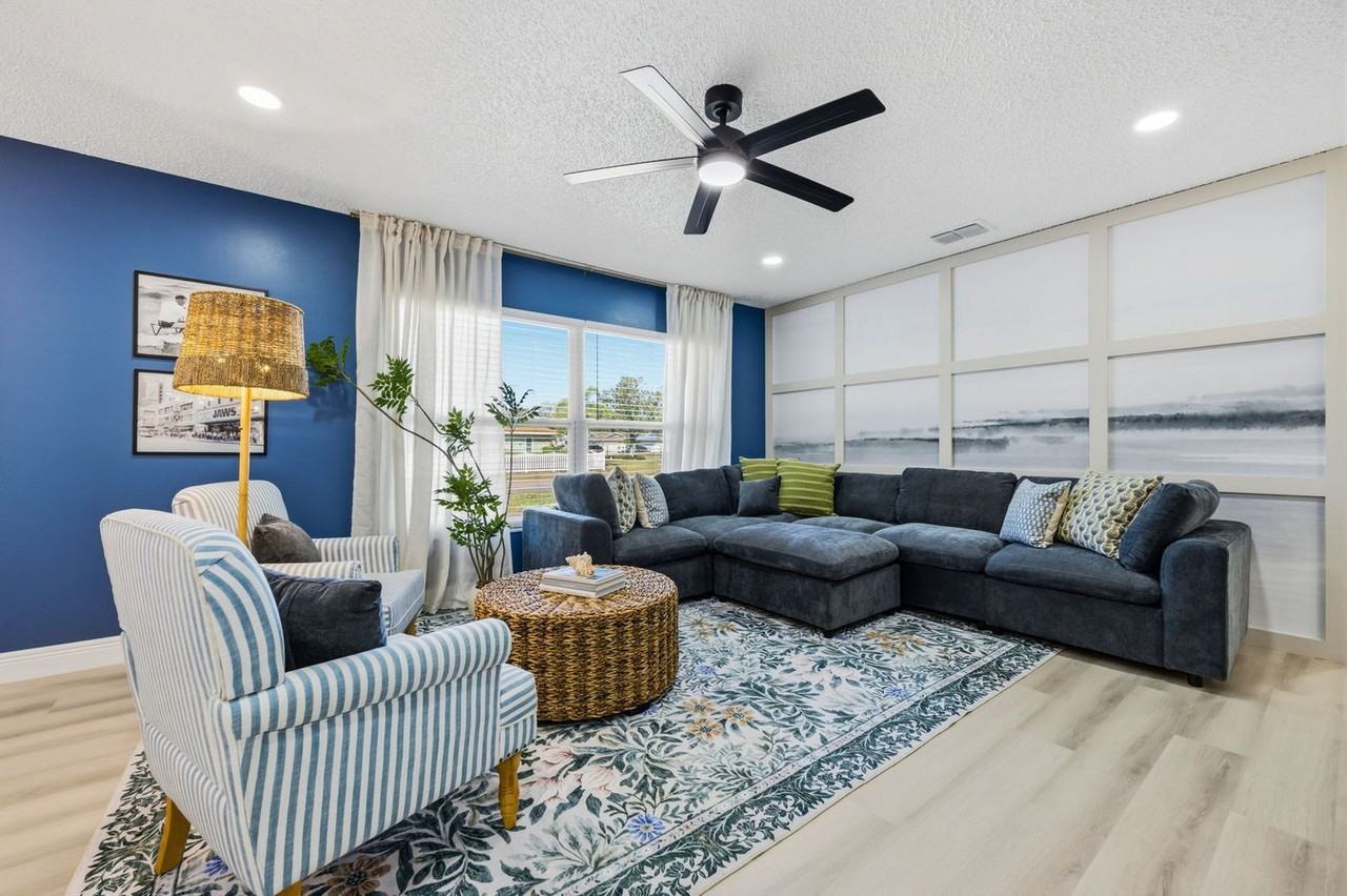 4907 21st Ave W #1438537P - Photo 3 of 50