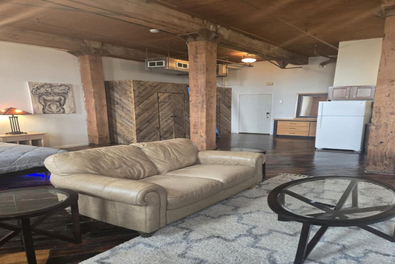 227 Iron St #1438336P - Photo 2 of 13