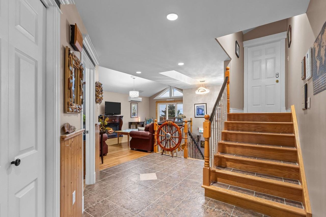 17 Stanleys Rd #1438801P - Photo 7 of 25