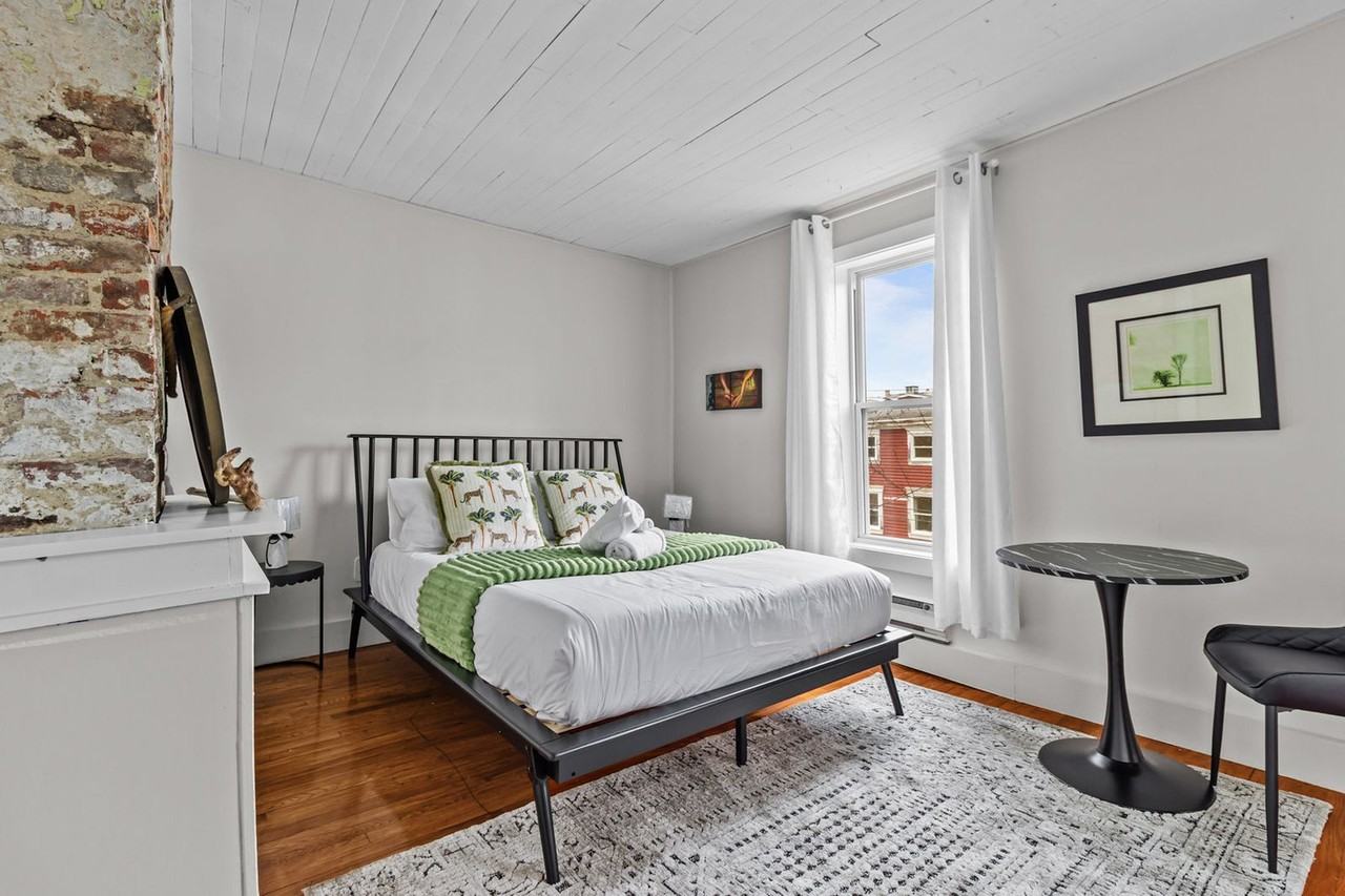 3 Bond Street - Photo 2 of 32