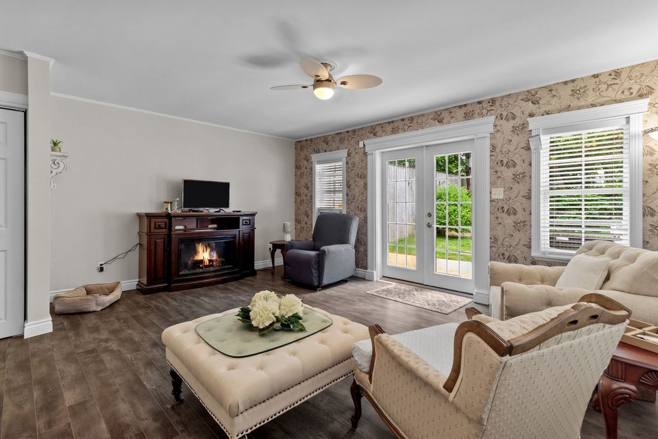 70 Merrymeeting Rd #1438840P - Photo 2 of 26