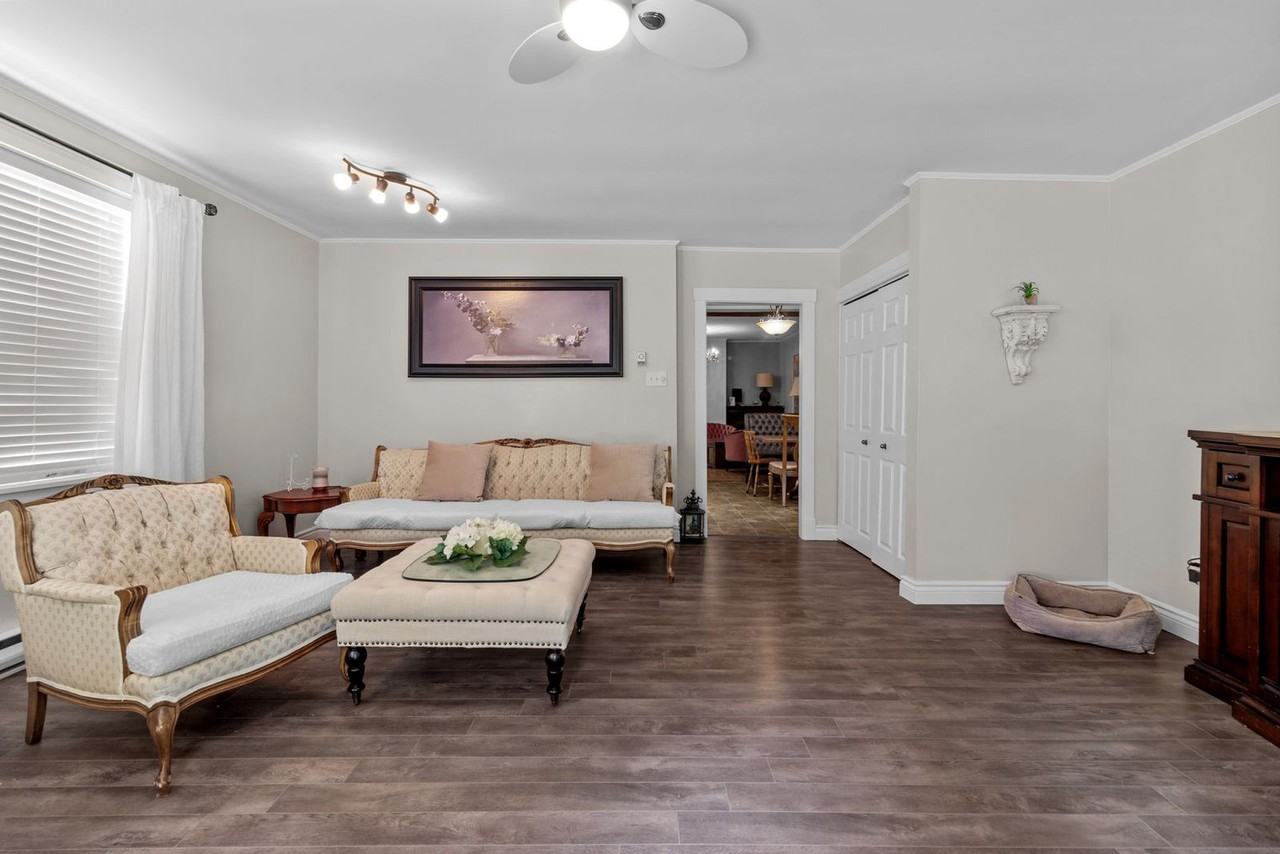 70 Merrymeeting Rd #1438840P - Photo 3 of 26