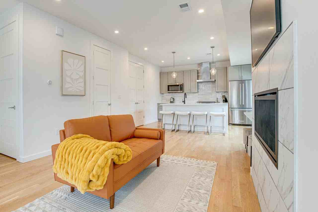 3890 W 13th Ave #1386066P - Photo 2 of 33