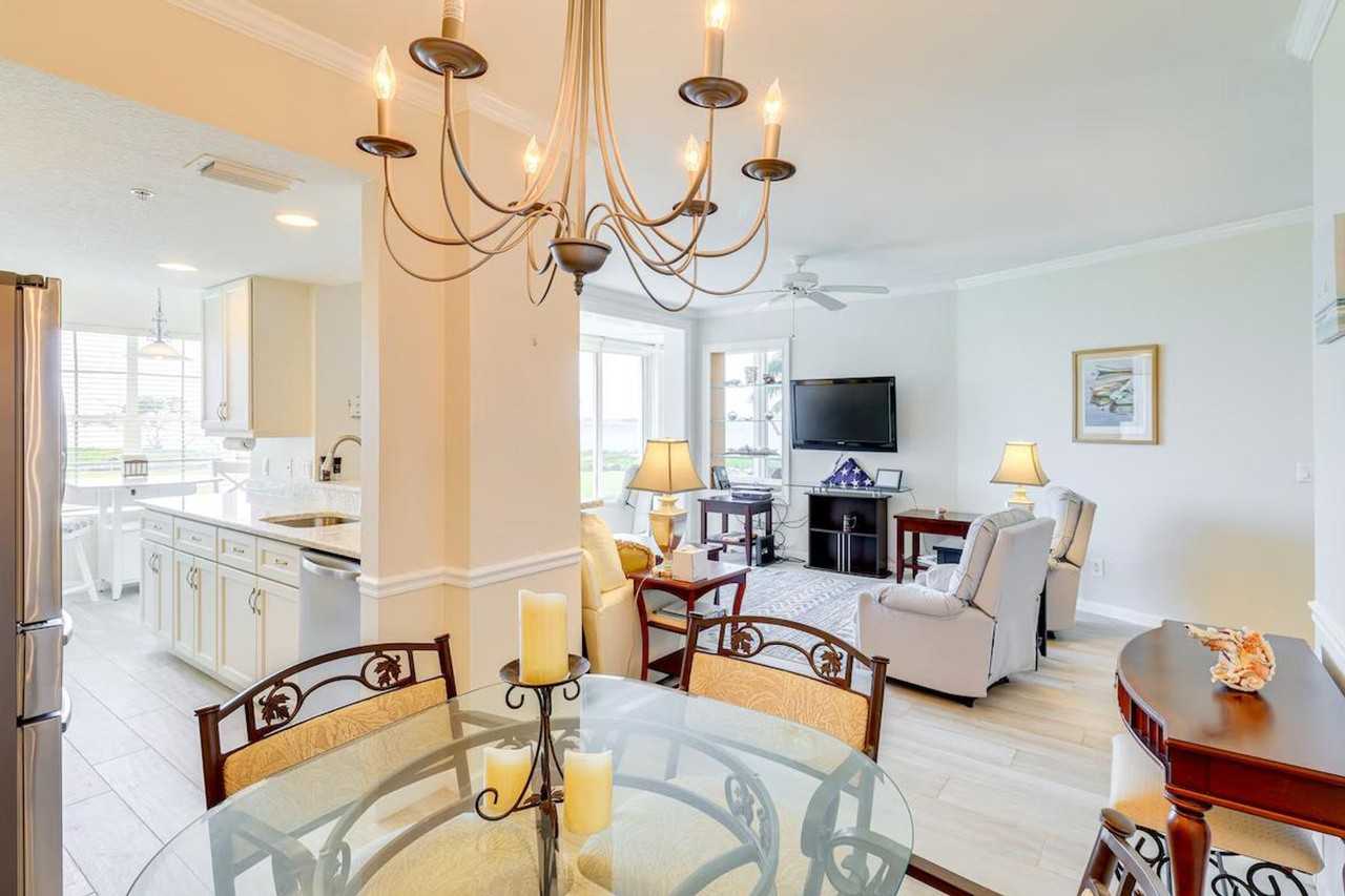 5799 Ne Island Cove Way #1385725P - Photo 2 of 33