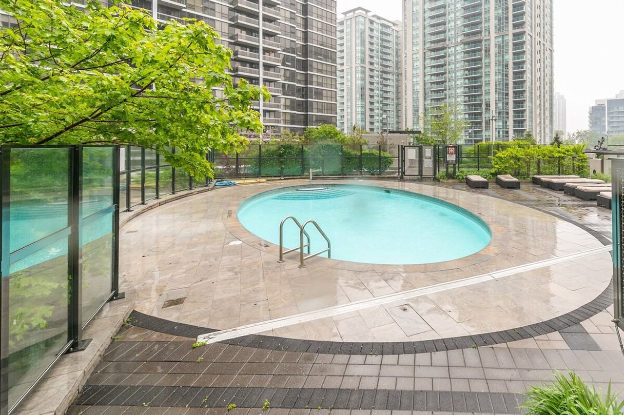 4714 Yonge St #1471352P - Photo 7 of 11