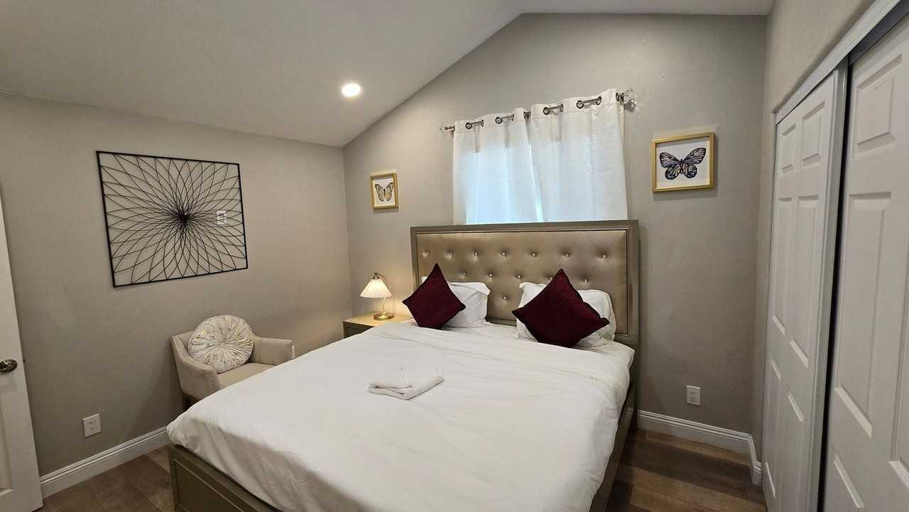 1059 Gillespie Drive - Photo 7 of 43