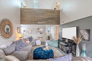 featured image of 137 Cordillo Pkwy