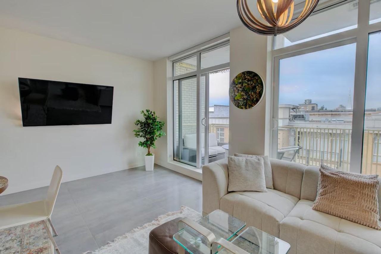 203 East 7th Ave #1473073P - Photo 3 of 46