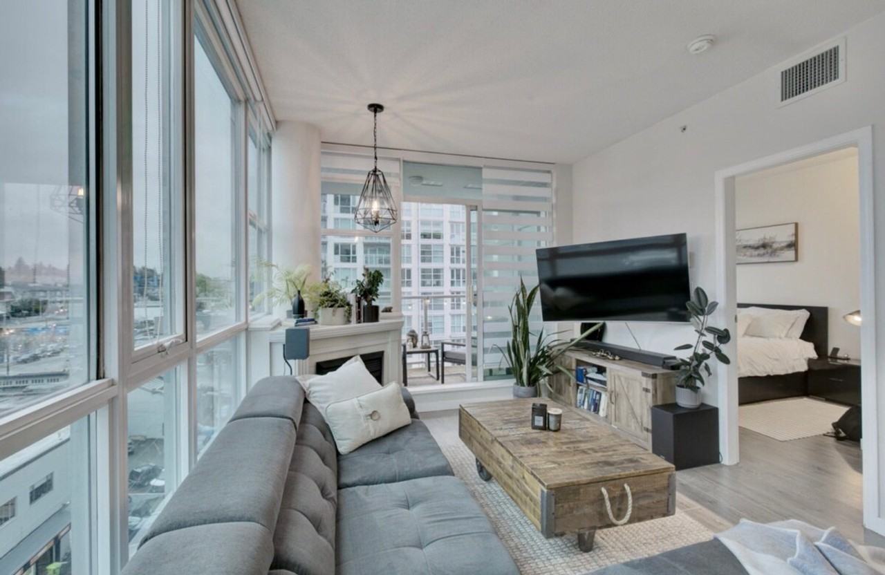 938 Howe St #1473081P - Photo 3 of 29