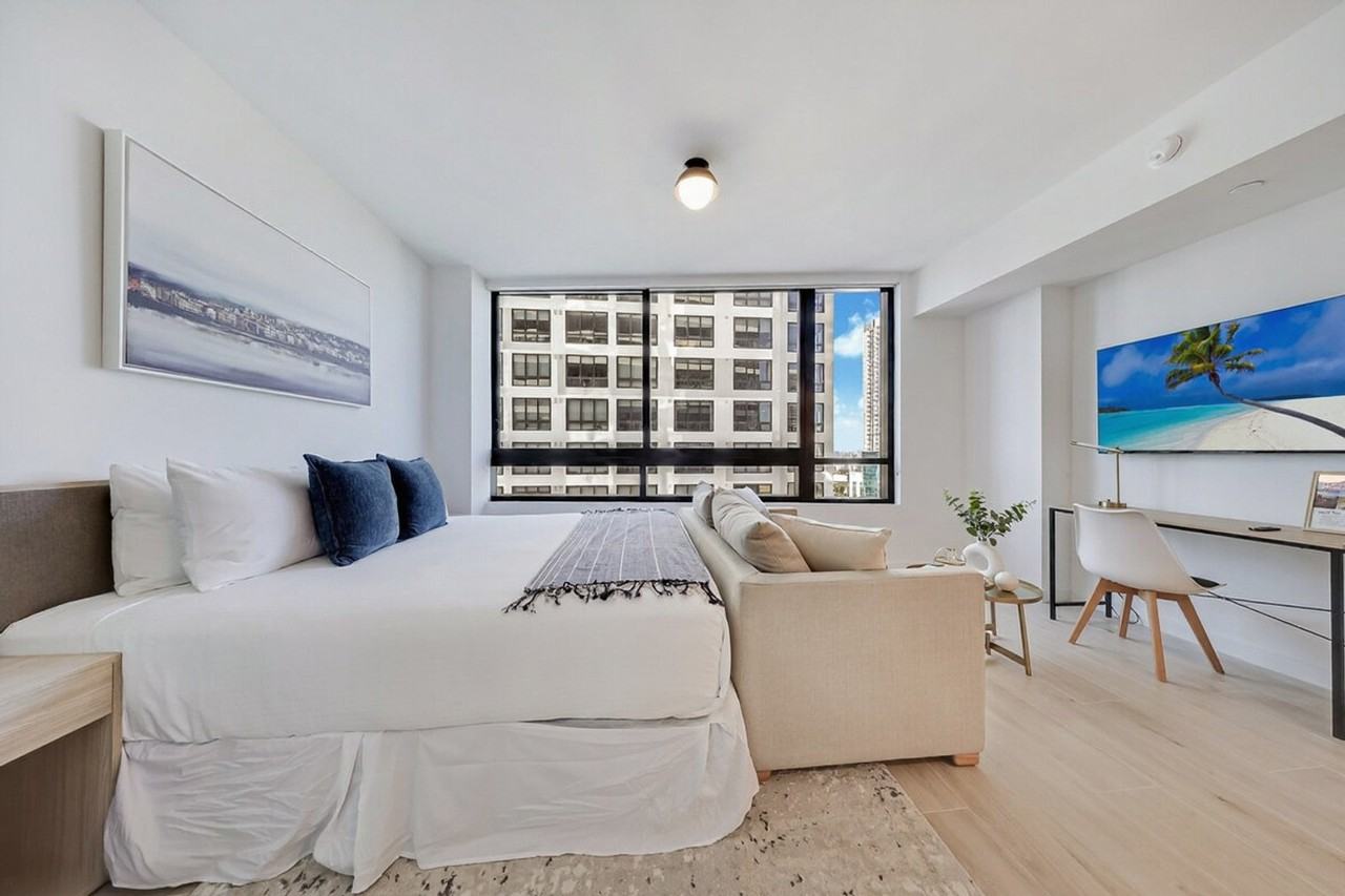 36 Ne 2nd St #1473314P - Photo 3 of 37