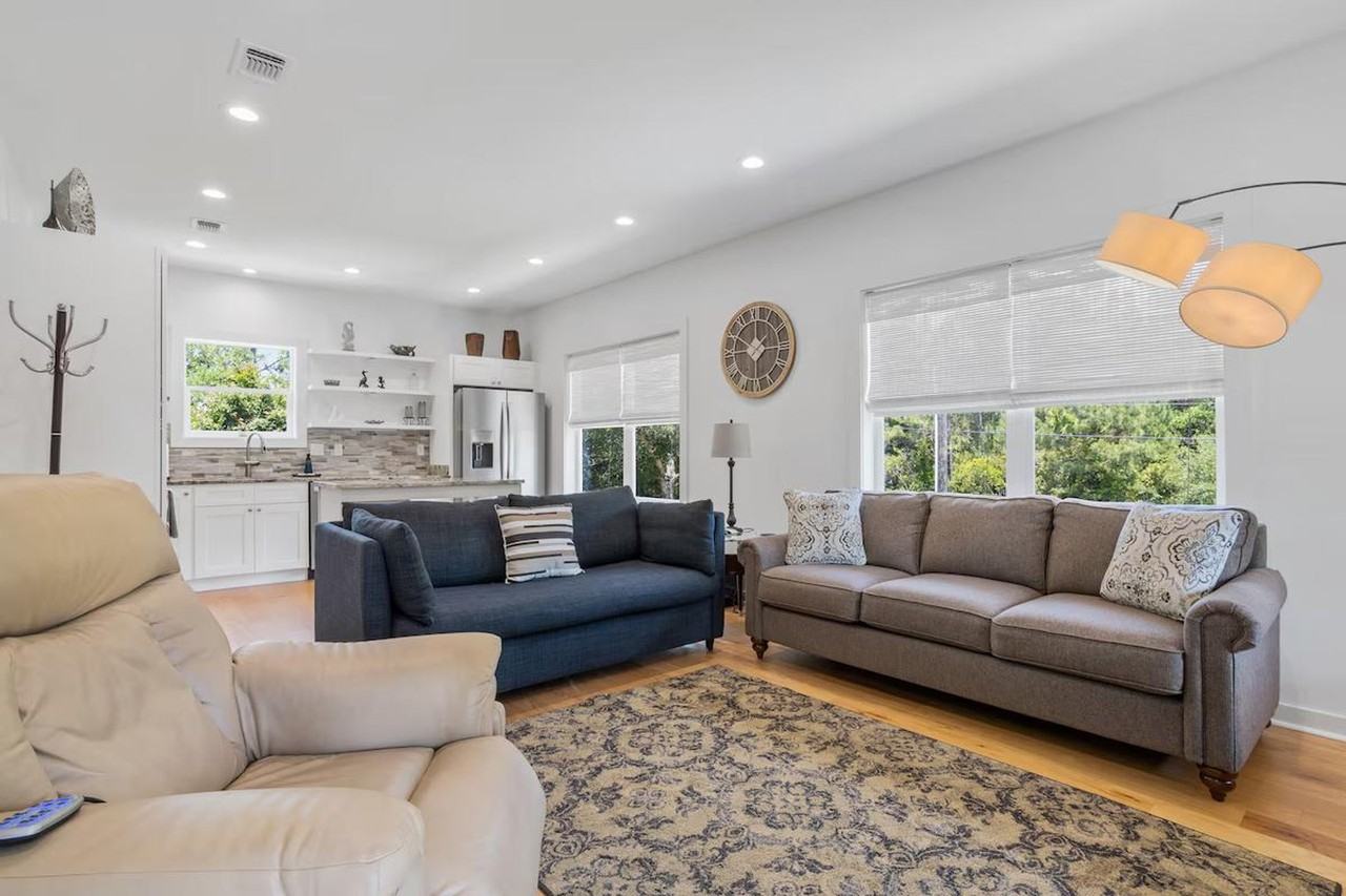 111 Eleanor Ave #1473635P - Photo 3 of 35