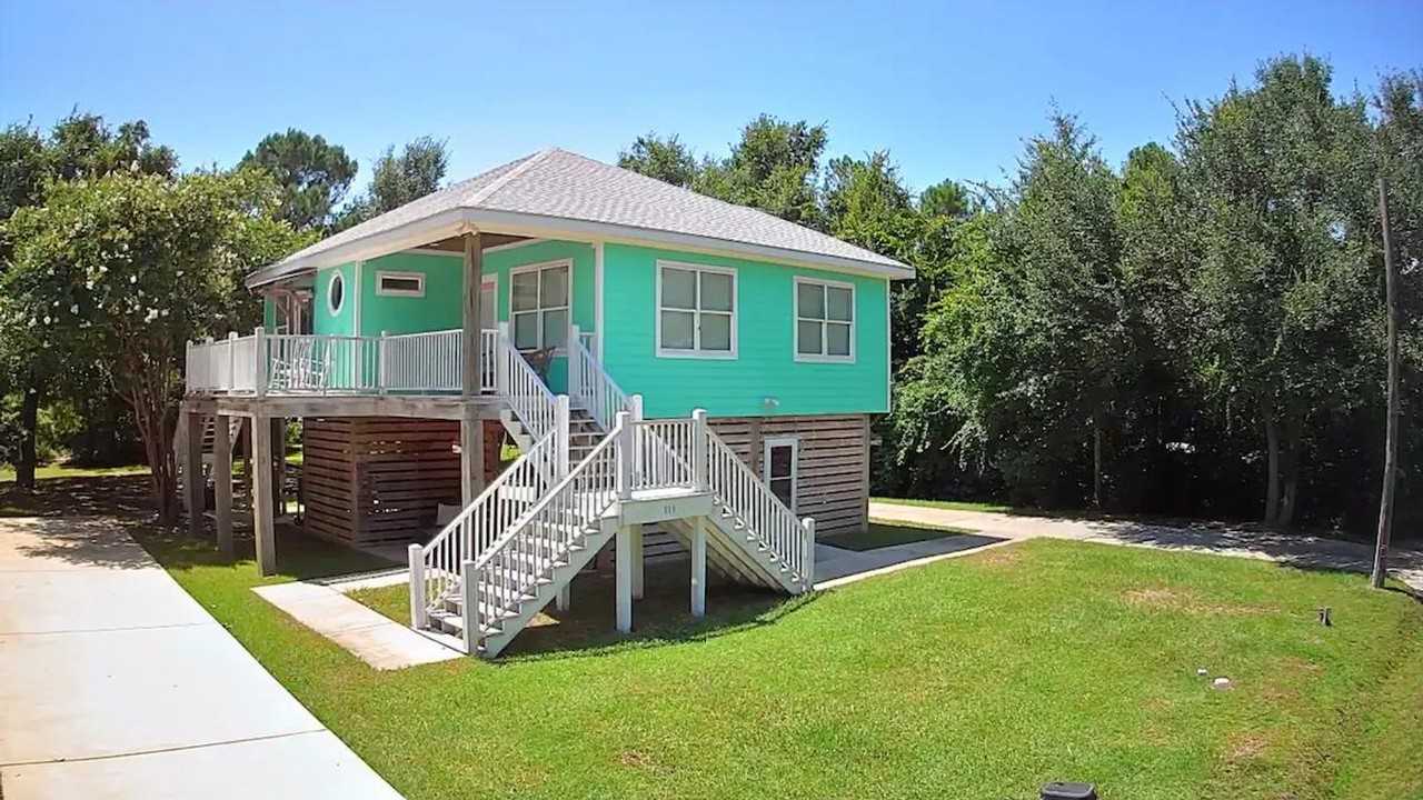 111 Eleanor Ave #1473635P - Photo 4 of 35