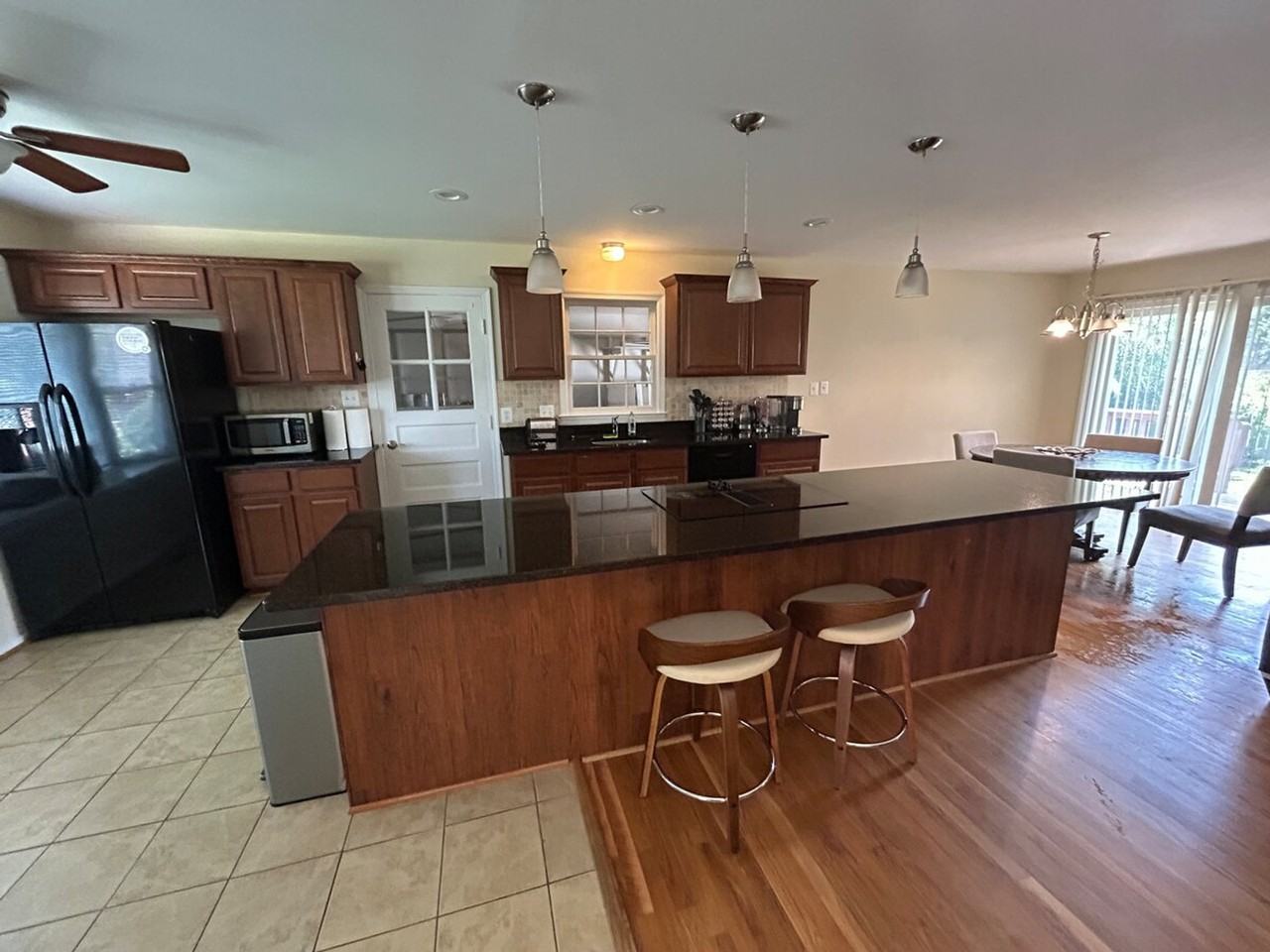 1937 Woodford Rd #1473412P - Photo 5 of 18