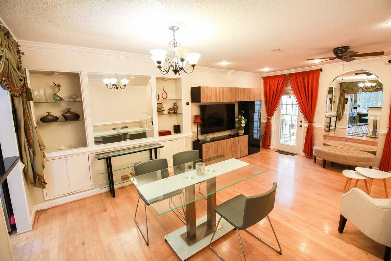 2304 Hunters Woods Plz #1473422P - Photo 7 of 44