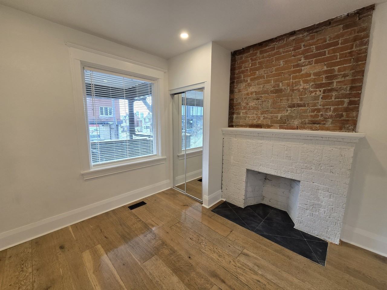 1174 Davenport Road #1 - Photo 5 of 17