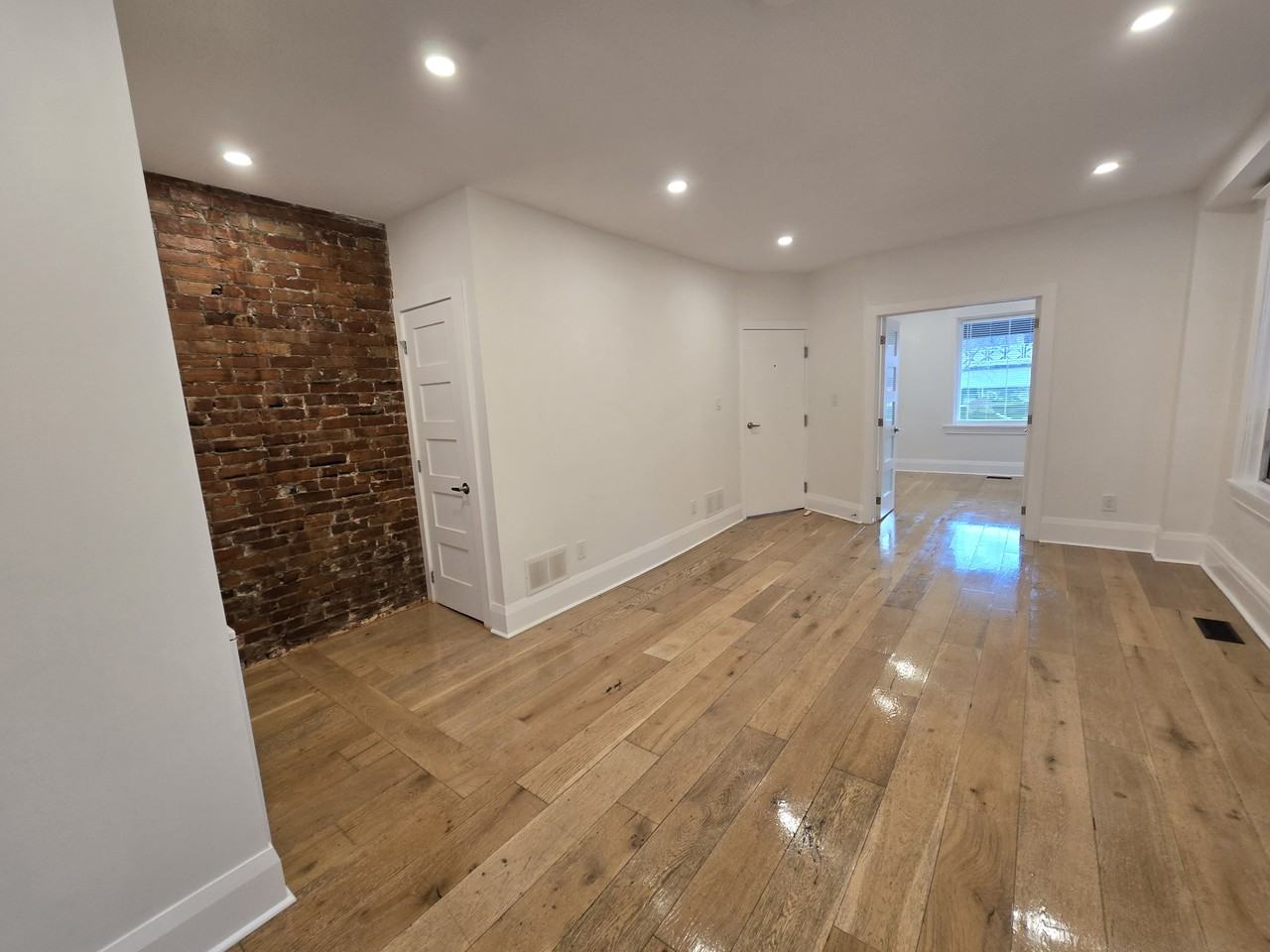 1174 Davenport Road #1 - Photo 6 of 17