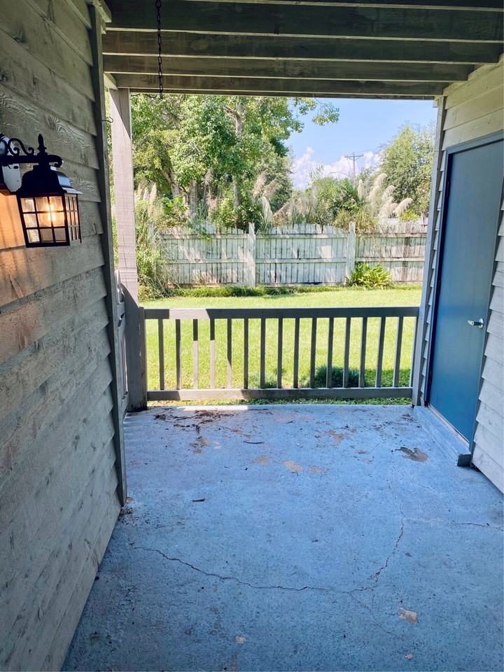 200 Autumn Dr #1A - Photo 5 of 9