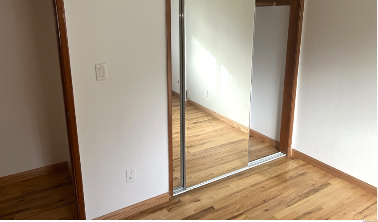 4645 SE King Road - Photo 3 of 14