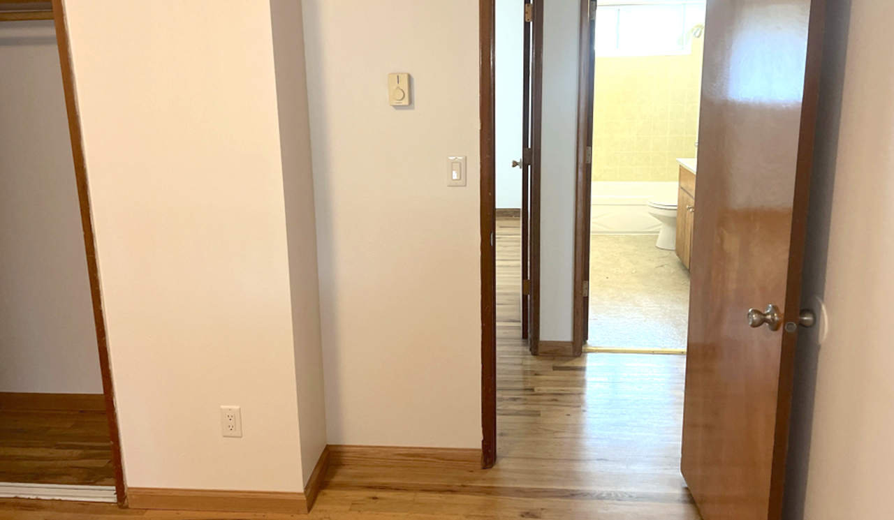 4645 SE King Road - Photo 6 of 14