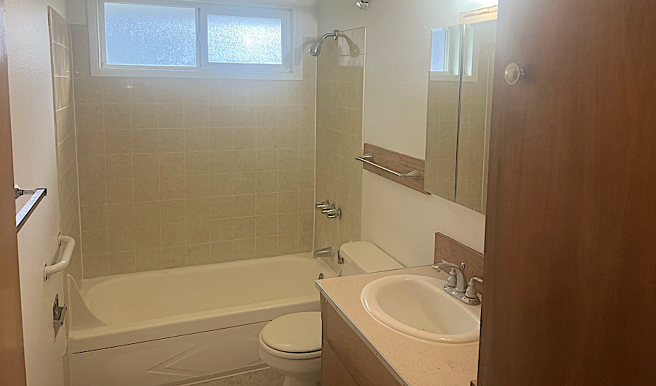 4645 SE King Road - Photo 7 of 14