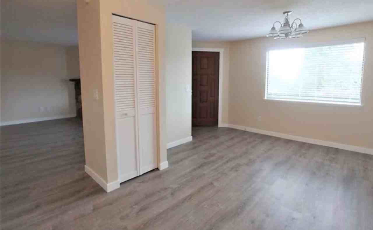 Royal View Apartments - Photo 3 of 16