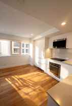 3460 Rue Peel - Photo 1 of 1