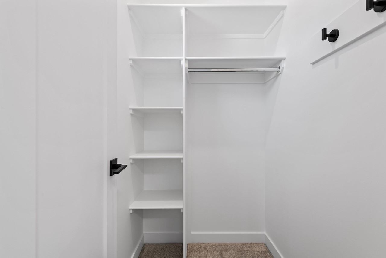 8903 92 Ave NW - Photo 6 of 19