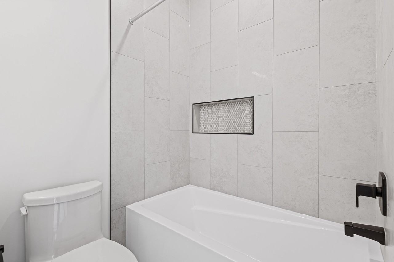 8909 92 Ave NW - Photo 7 of 20