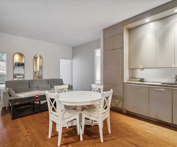 1600 Broadway #9C - Photo 4 of 14