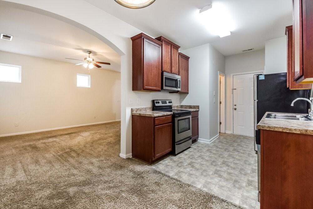 464 Lobdale Falls Dr - Photo 7 of 17