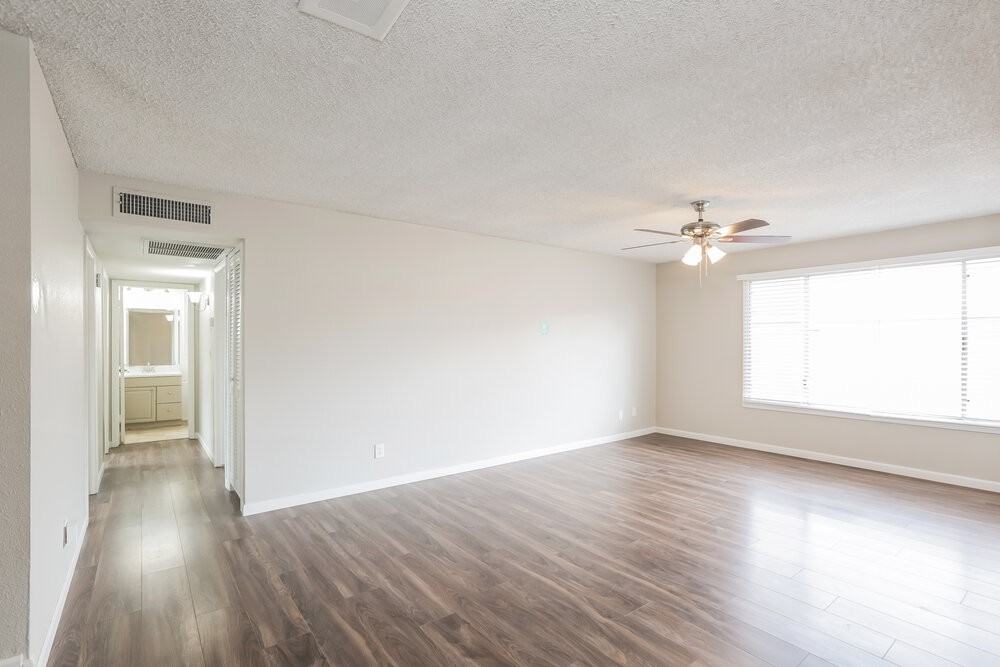 4014 E Apollo Rd - Photo 3 of 16