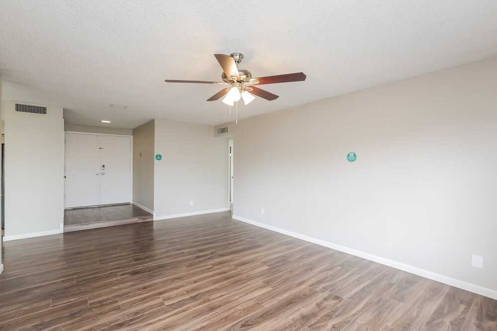 4014 E Apollo Rd - Photo 4 of 16