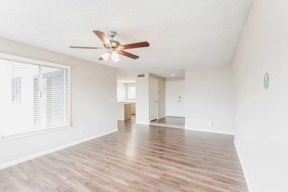 4014 E Apollo Rd - Photo 7 of 16