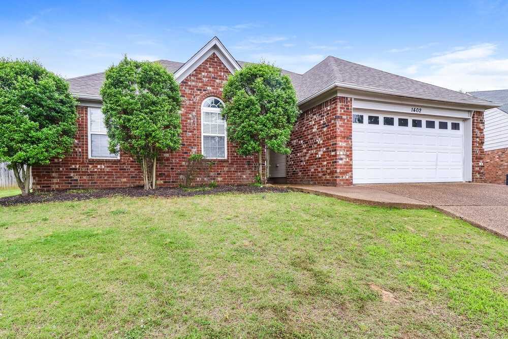1402 Leery Cv - Photo 3 of 16